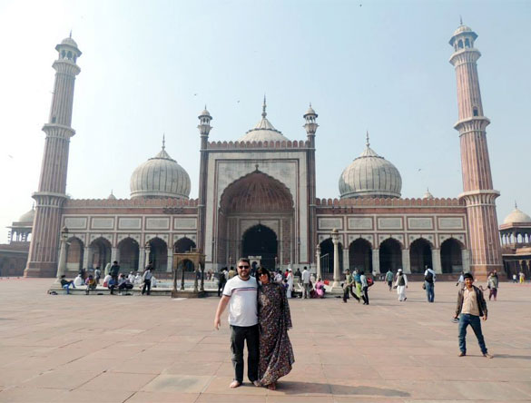 Pablo and Paola at Jama Masjid Delhi