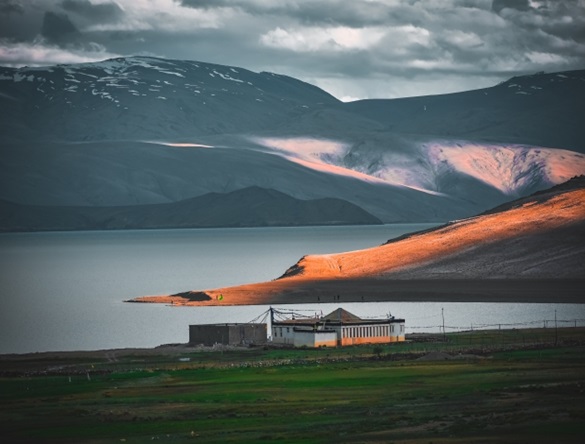 Pangong Lake, It is a highest land locked lake